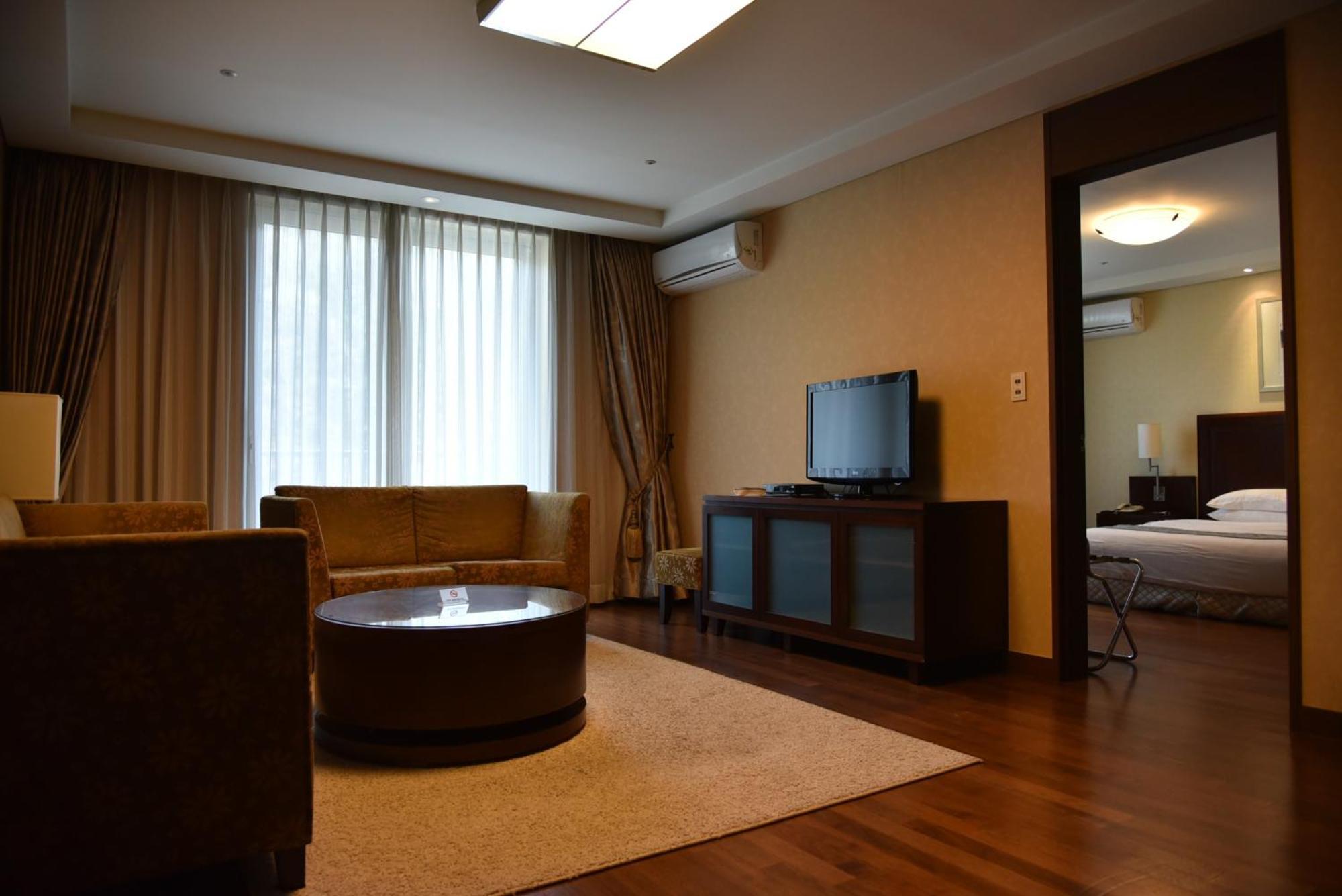 Pocheon Adonis Art Hill Hotel Εξωτερικό φωτογραφία